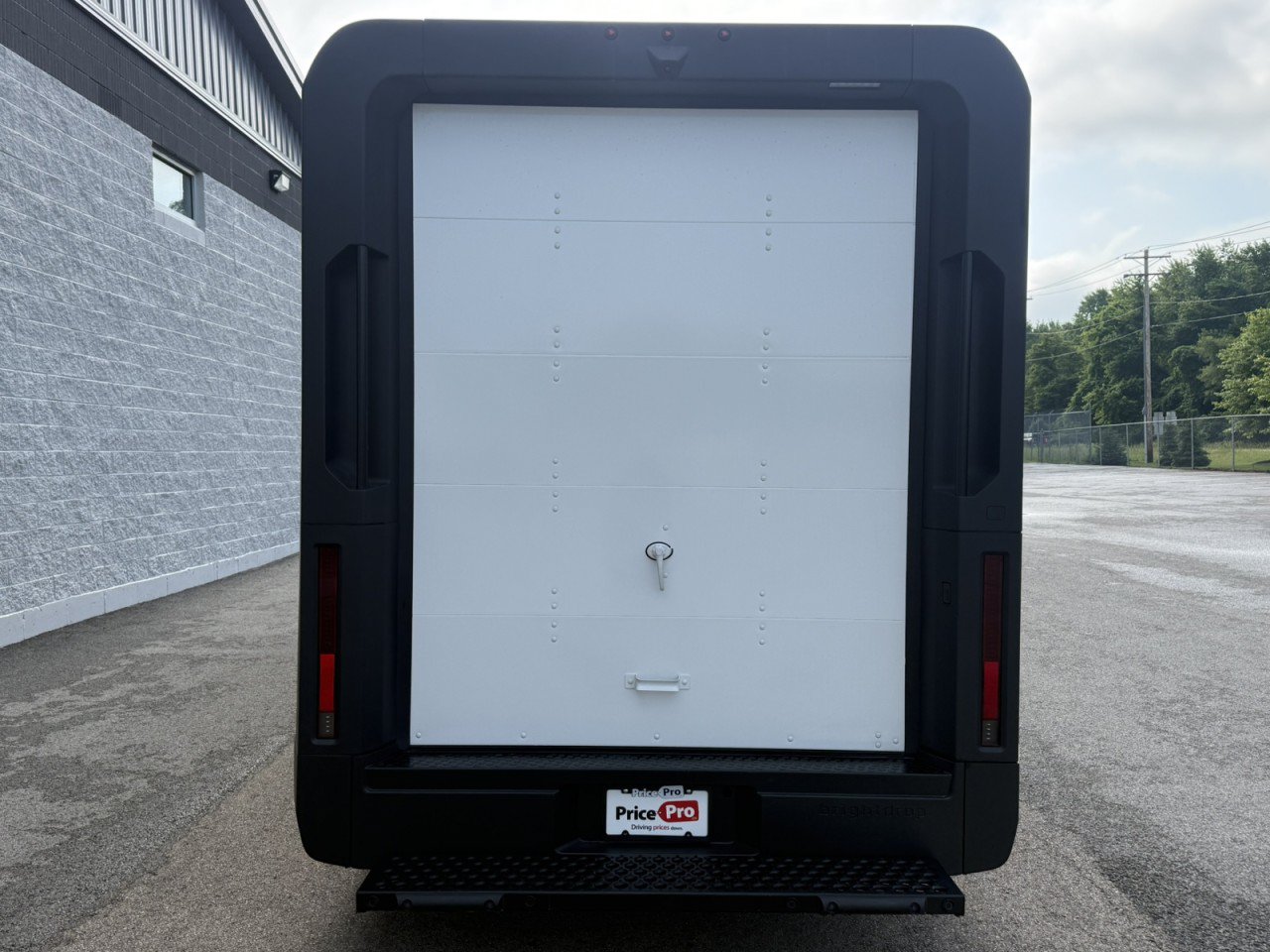 Used 2025 Chevrolet Brightdrop 600 FWD image 6
