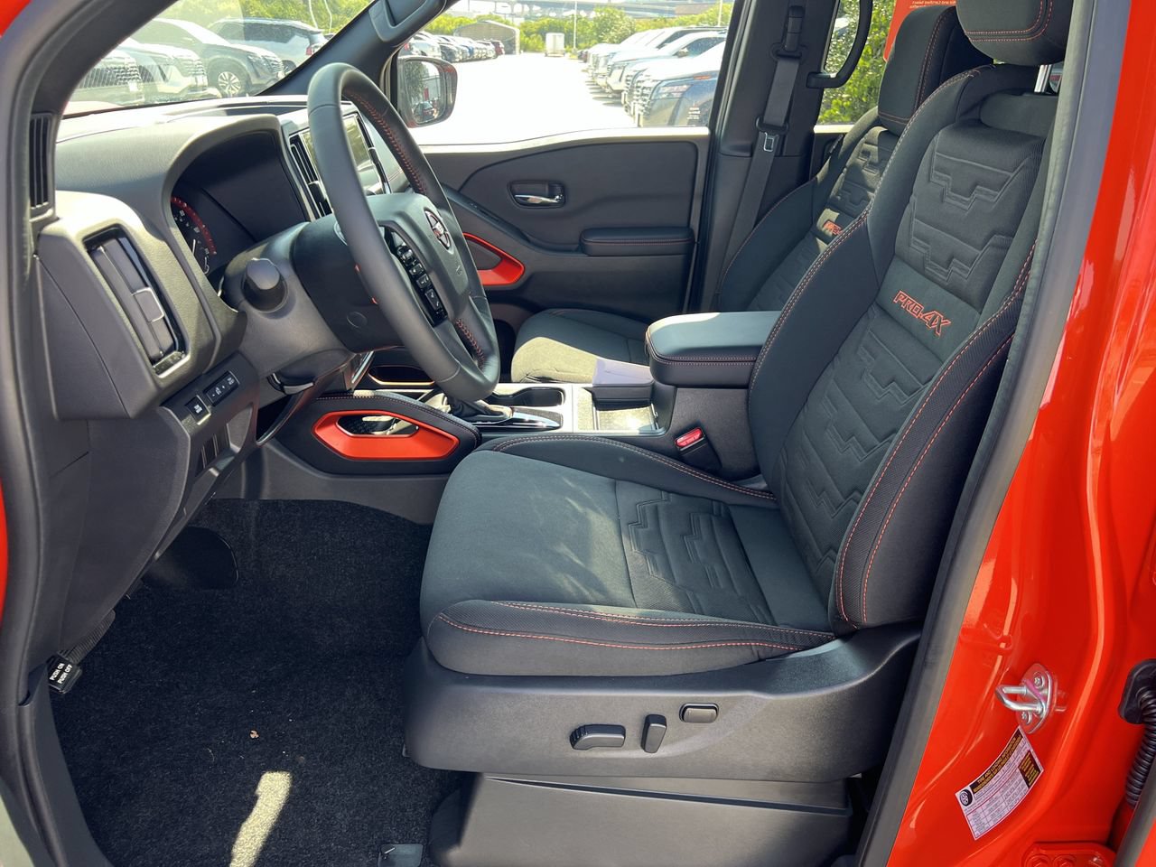Used 2025 Nissan Frontier PRO-4X w/ Interior Protection Package AWD/4WD image 9