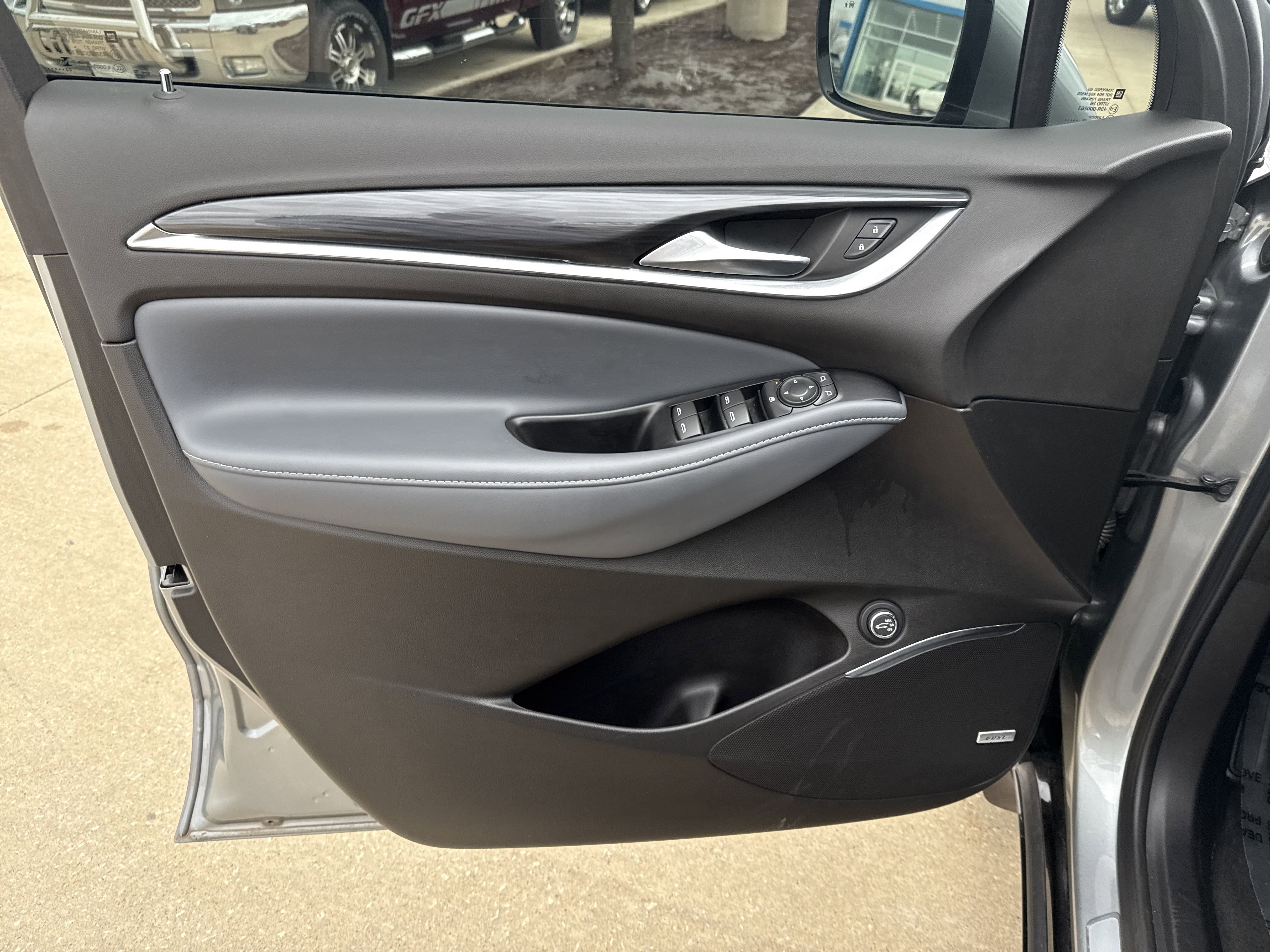 Used 2024 Buick Enclave Essence w/ Sport Touring Edition image 13