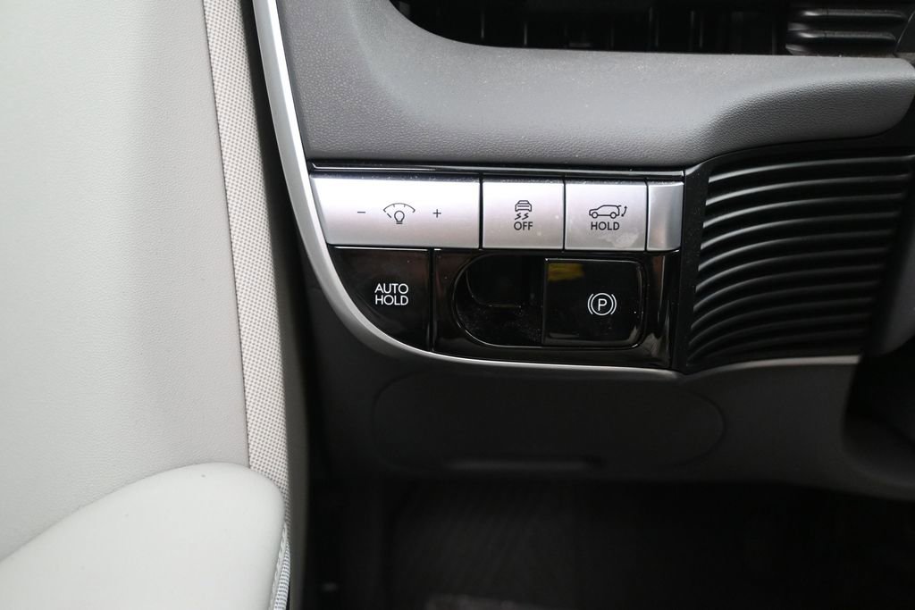 Used 2024 Hyundai Ioniq 5 Limited AWD/4WD image 20
