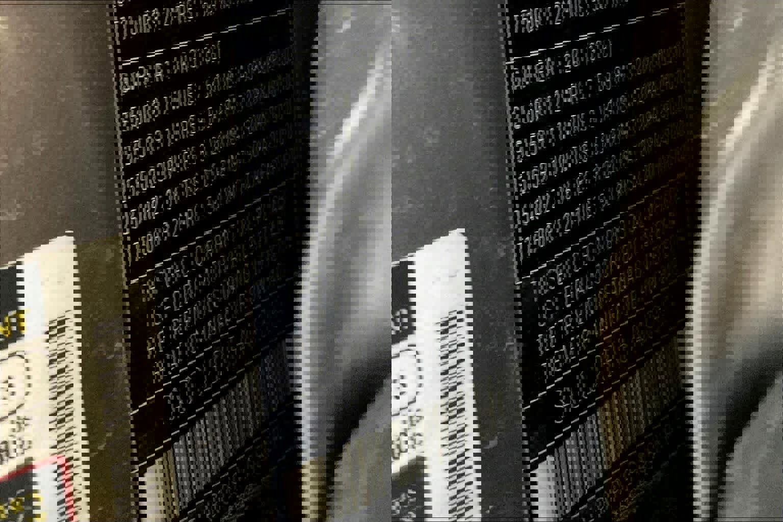 Used 2017 Jaguar F-PACE Premium image 31