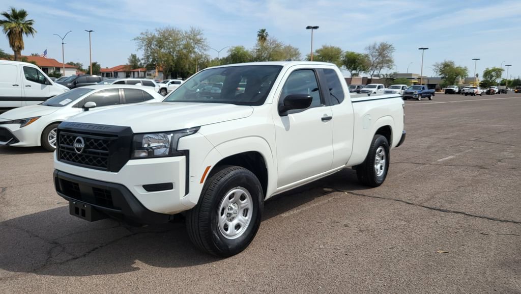 Used 2024 Nissan Frontier S w/ S Utility Package image 4