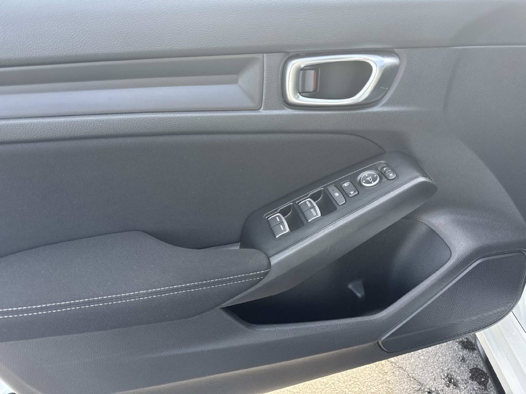 Used 2023 Honda Civic Sport image 18