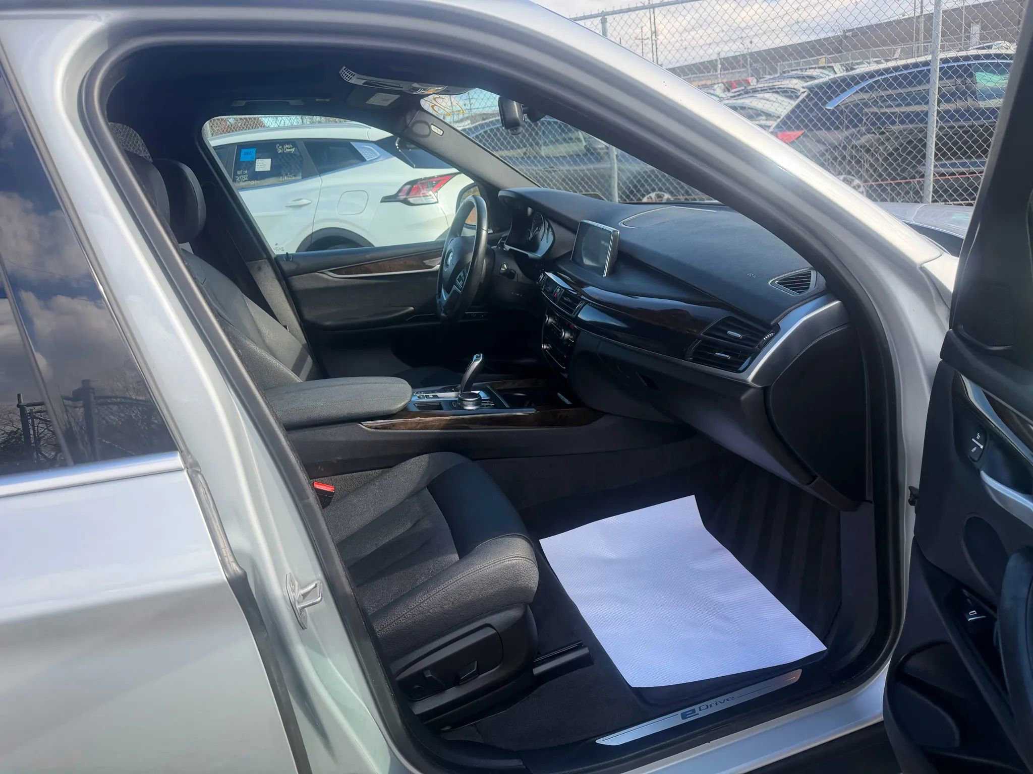 Used 2017 BMW X5 xDrive40e image 27