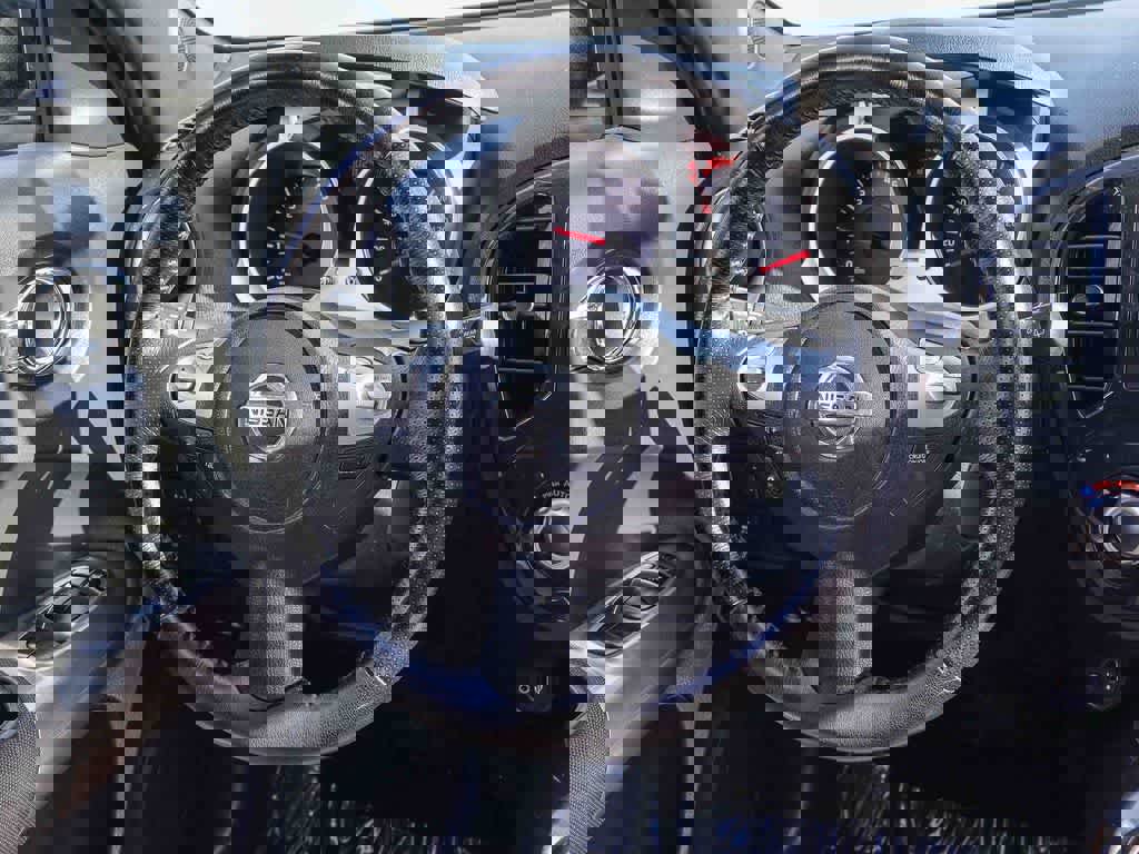 Used 2011 Nissan Juke SL image 14