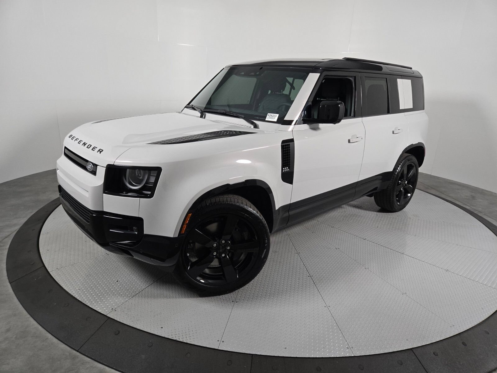 New 2026 Land Rover Defender 110 X-Dynamic SE