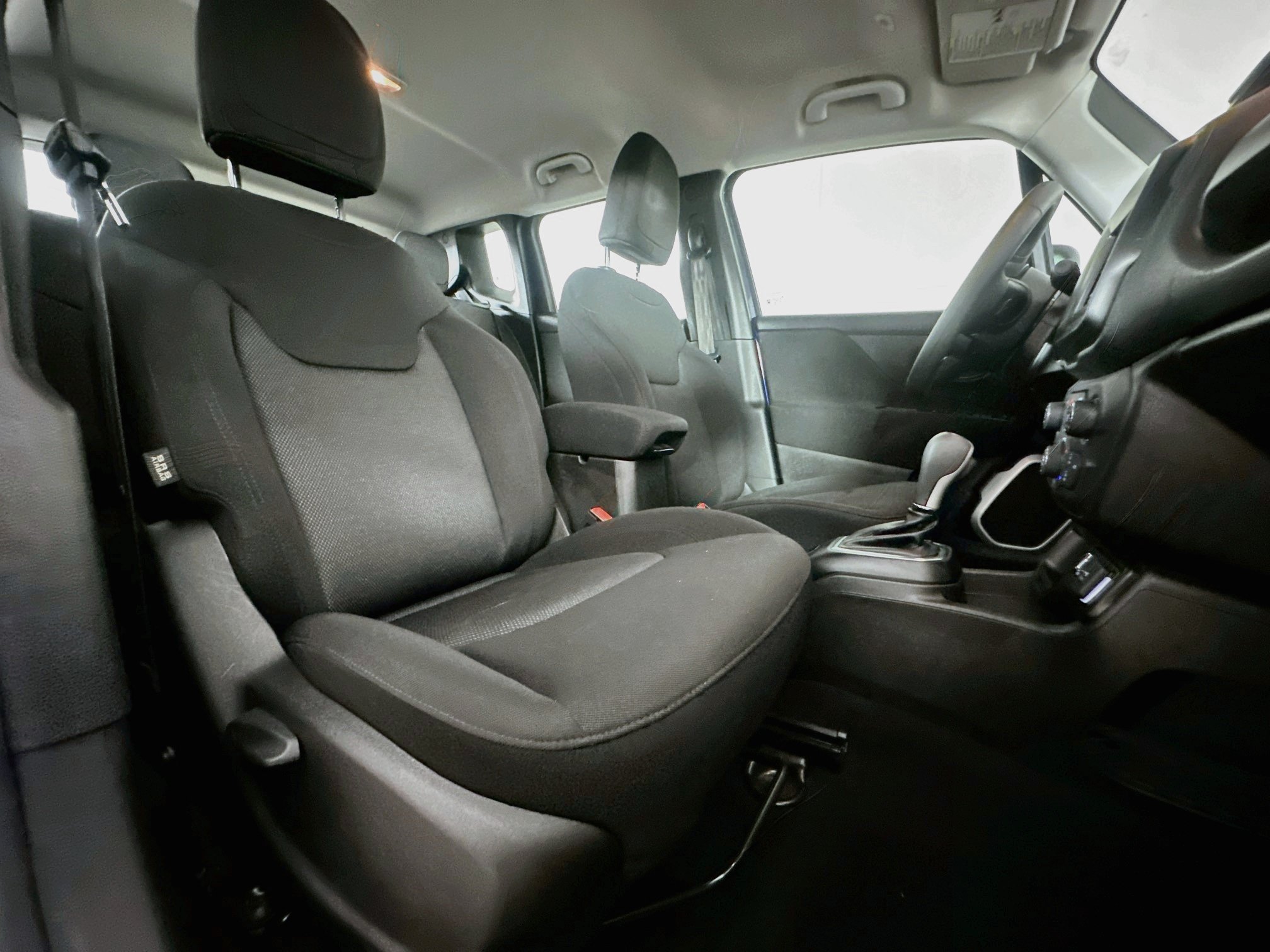 Used 2021 Jeep Renegade Sport FWD image 29