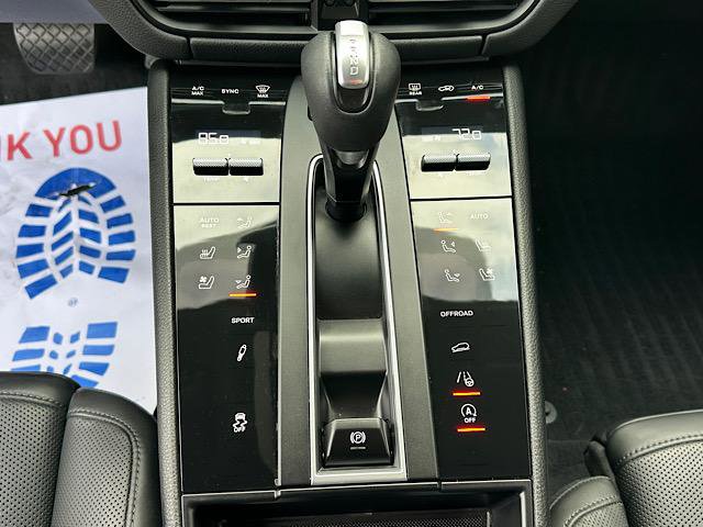 Used 2022 Porsche Macan S image 26