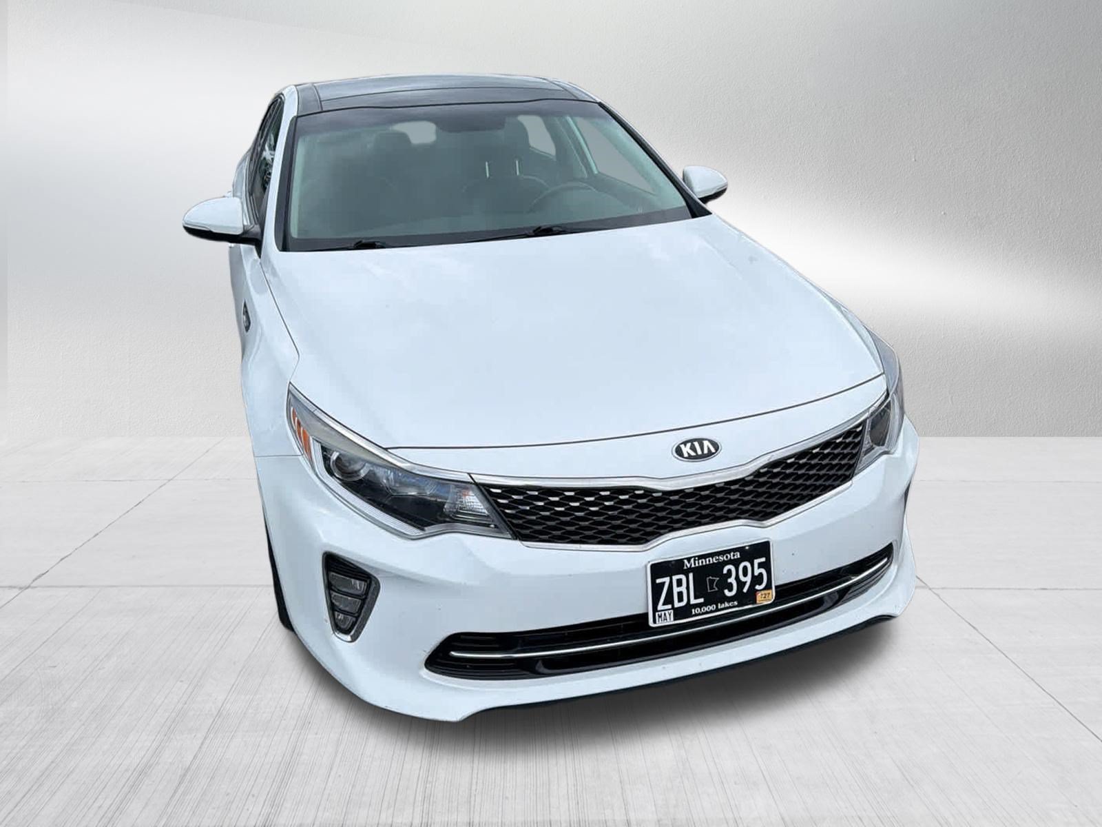 Used 2018 Kia Optima S w/ Option Group 020 FWD image 4