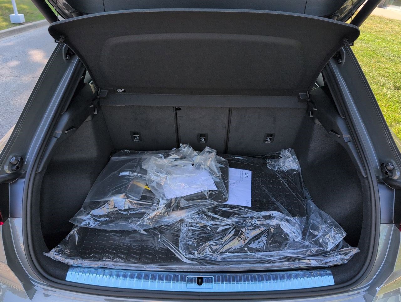 New 2025 Audi Q3 2.0T Premium image 35