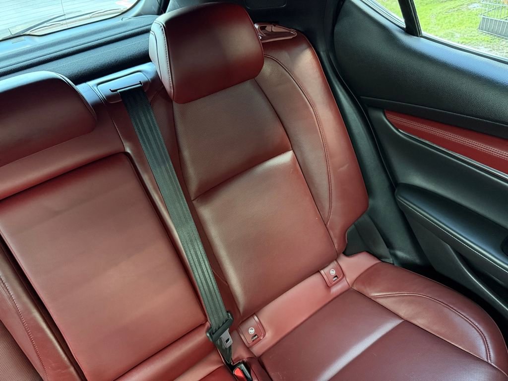Used 2022 MAZDA MAZDA3 s image 44