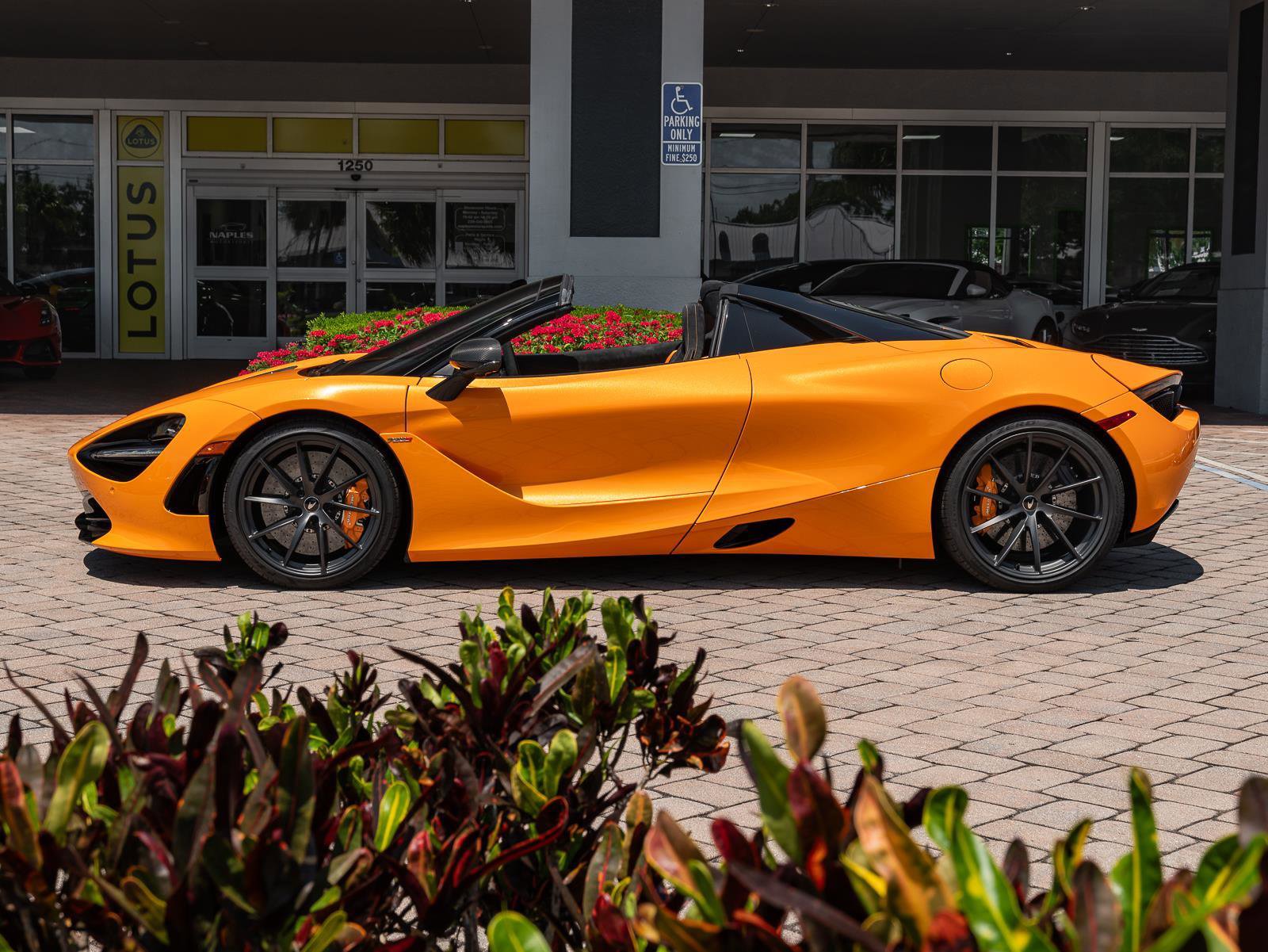 Used 2022 McLaren 720S Performance RWD image 37