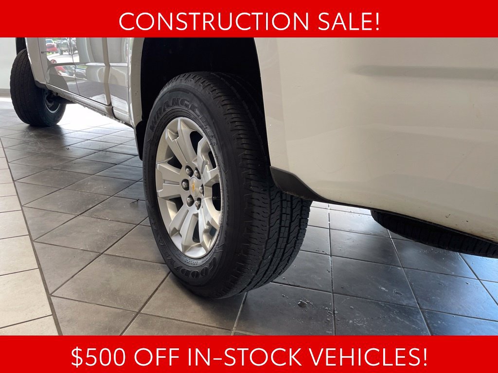 Used 2022 Chevrolet Colorado LT w/ Fleet Safety Package RWD image 19