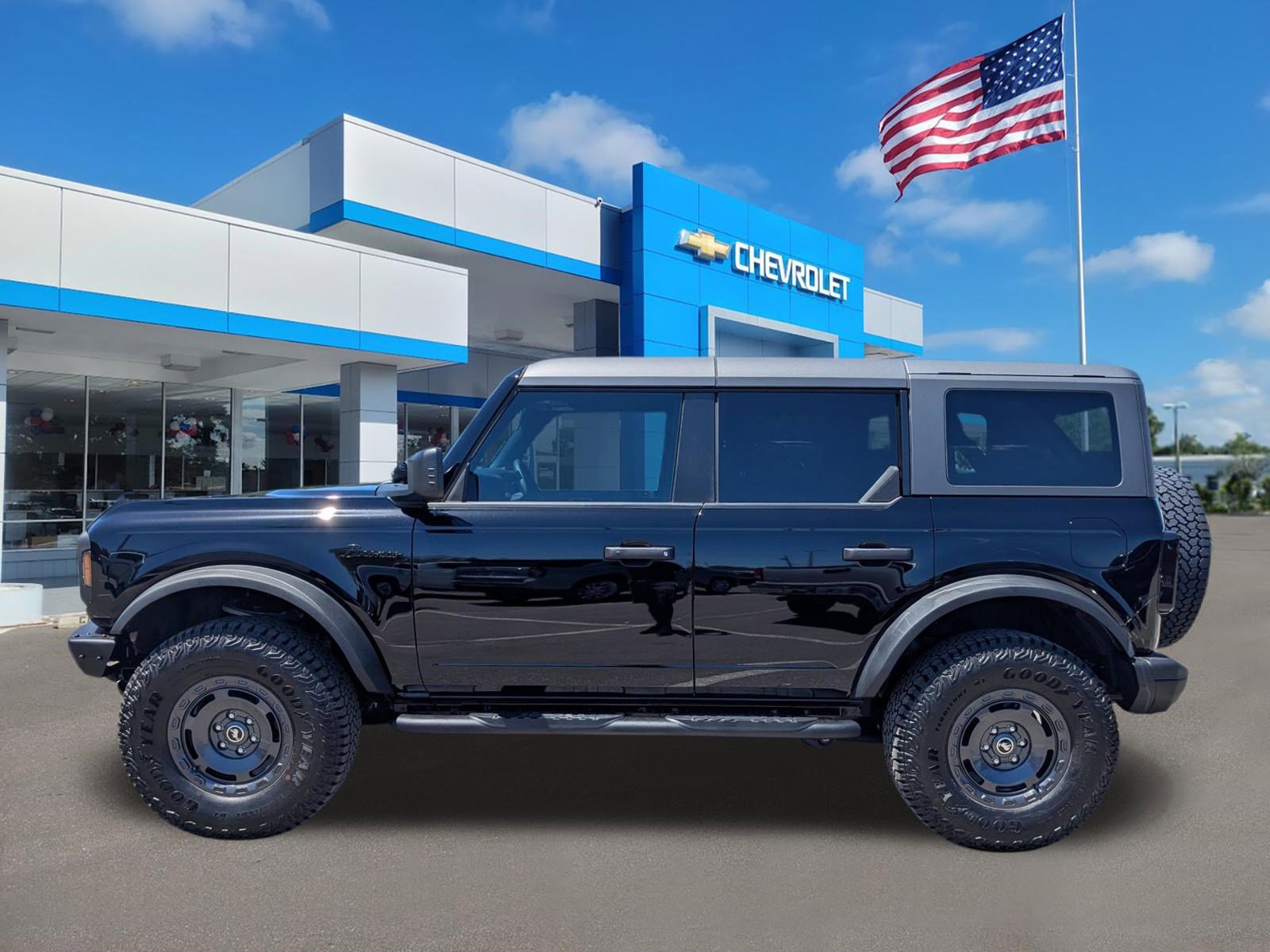 Used 2025 Ford Bronco Big Bend w/ Black Diamond Package image 7