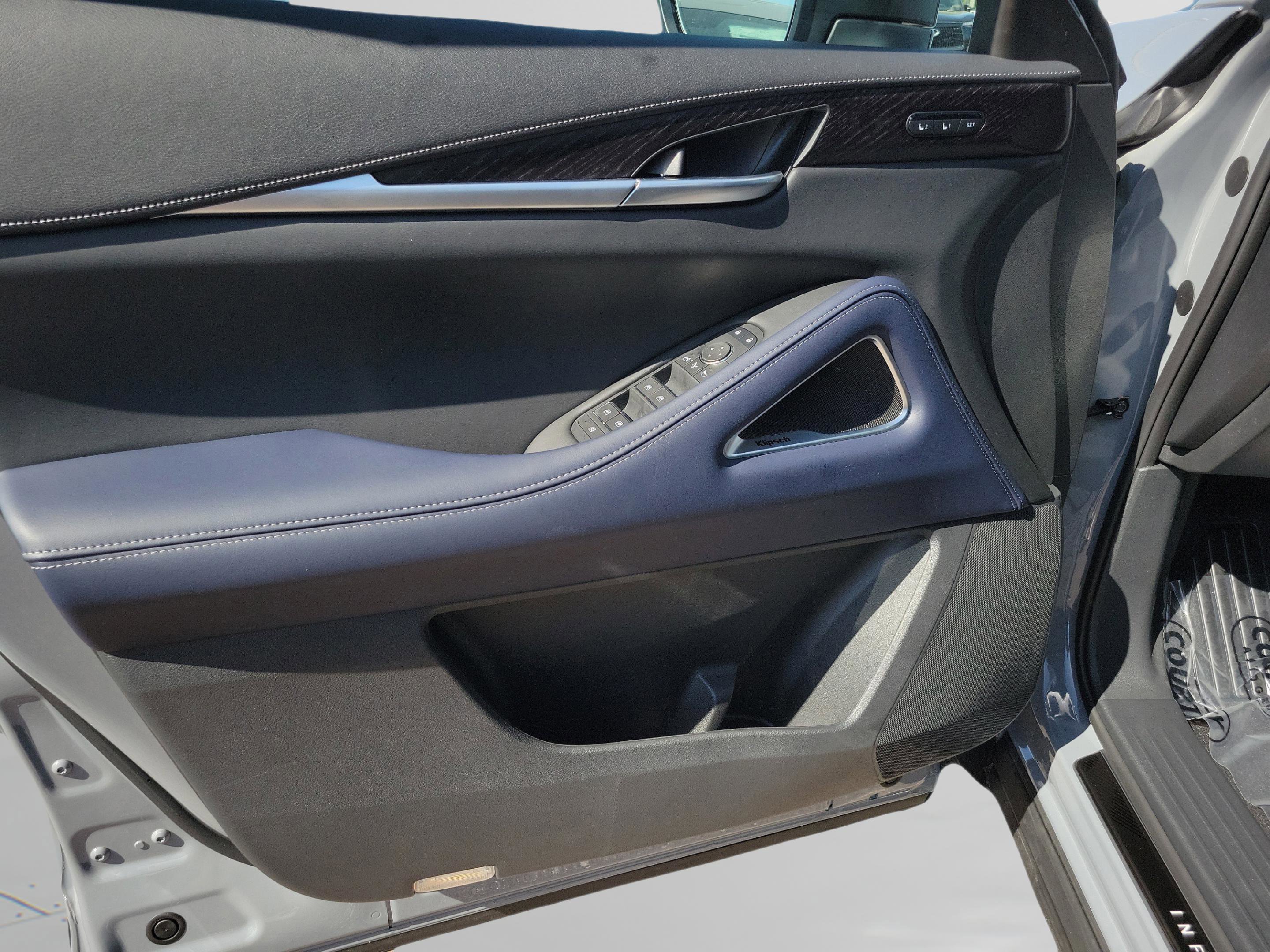 New 2026 INFINITI QX60 Sport w/ Dark Cargo Package image 44