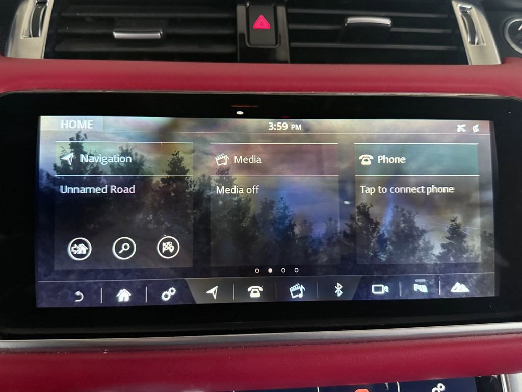 Used 2021 Land Rover Range Rover Sport HST image 32