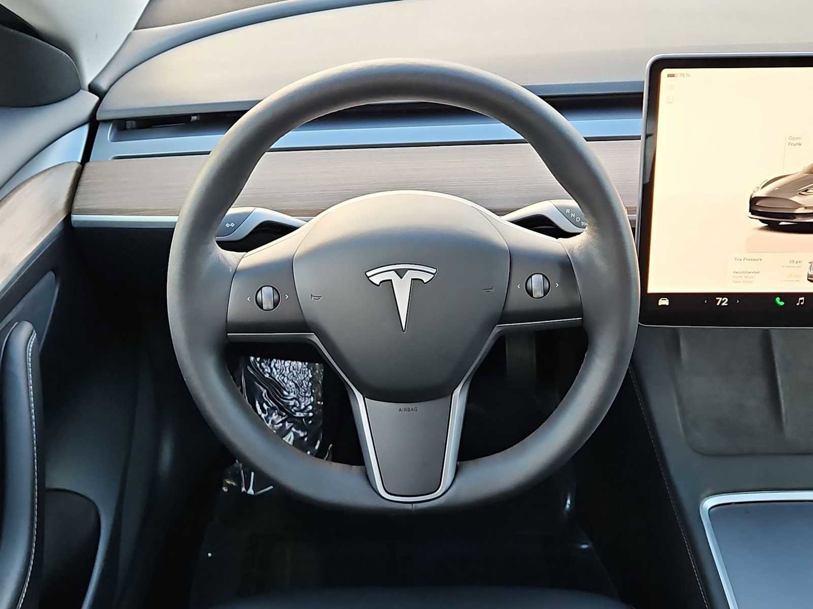 Used 2023 Tesla Model 3 Standard Range image 23