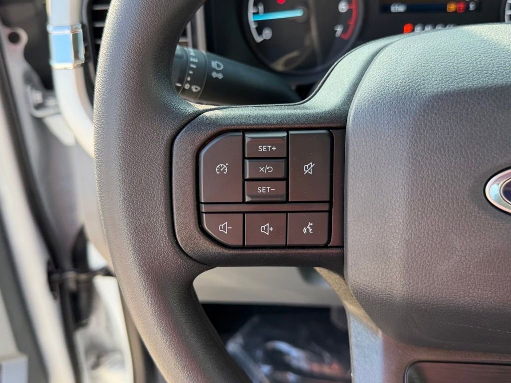 New 2024 Ford F550 4x4 Regular Cab Super Duty image 18