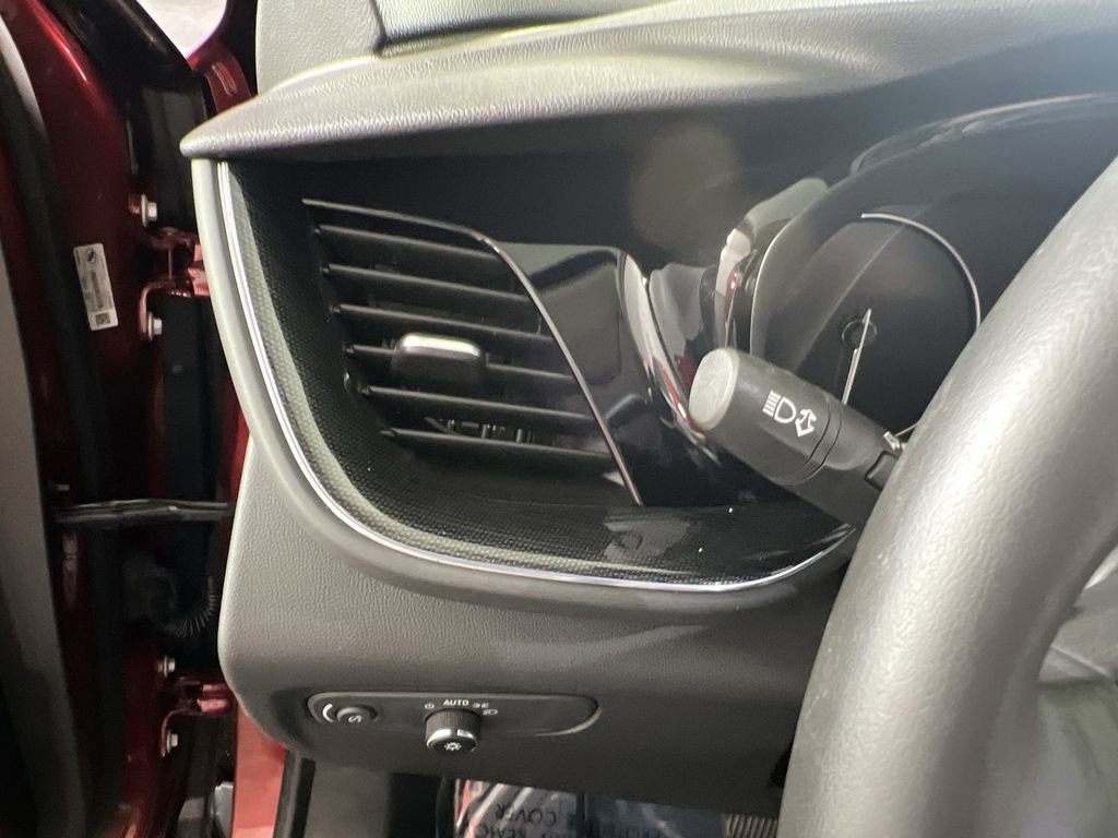 Certified 2022 Buick Envision Preferred image 18