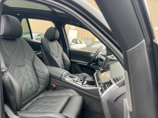 Used 2024 BMW X5 xDrive50e w/ M Sport Package AWD/4WD image 34