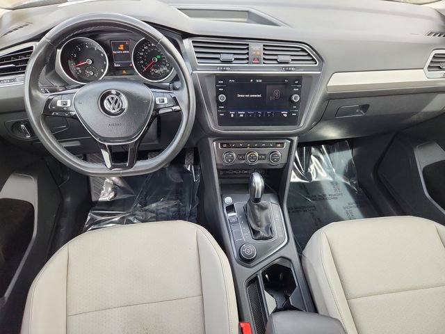 Used 2020 Volkswagen Tiguan SE w/ 3rd Row Seat Package image 9