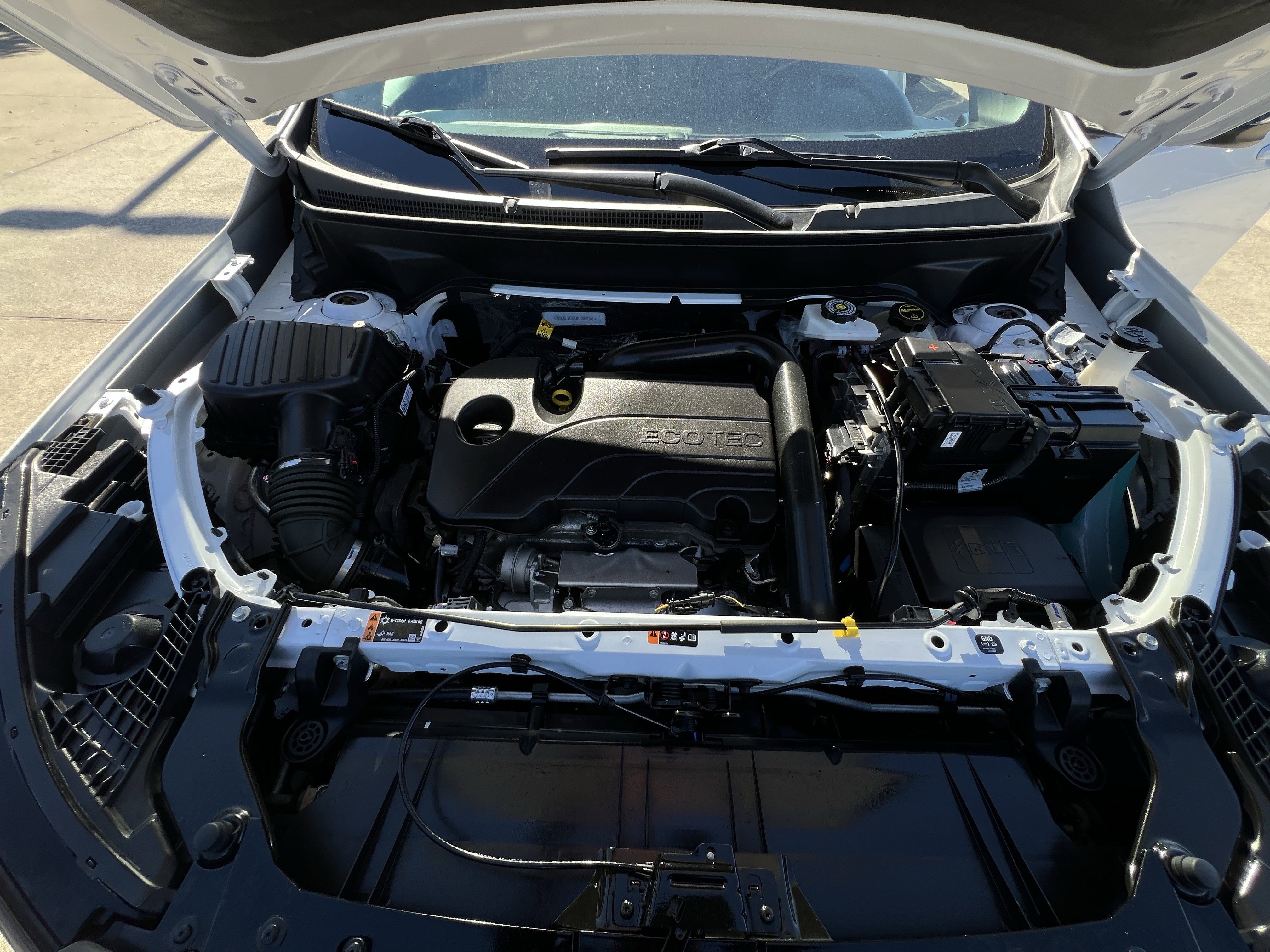 Used 2024 GMC Terrain AT4 image 25