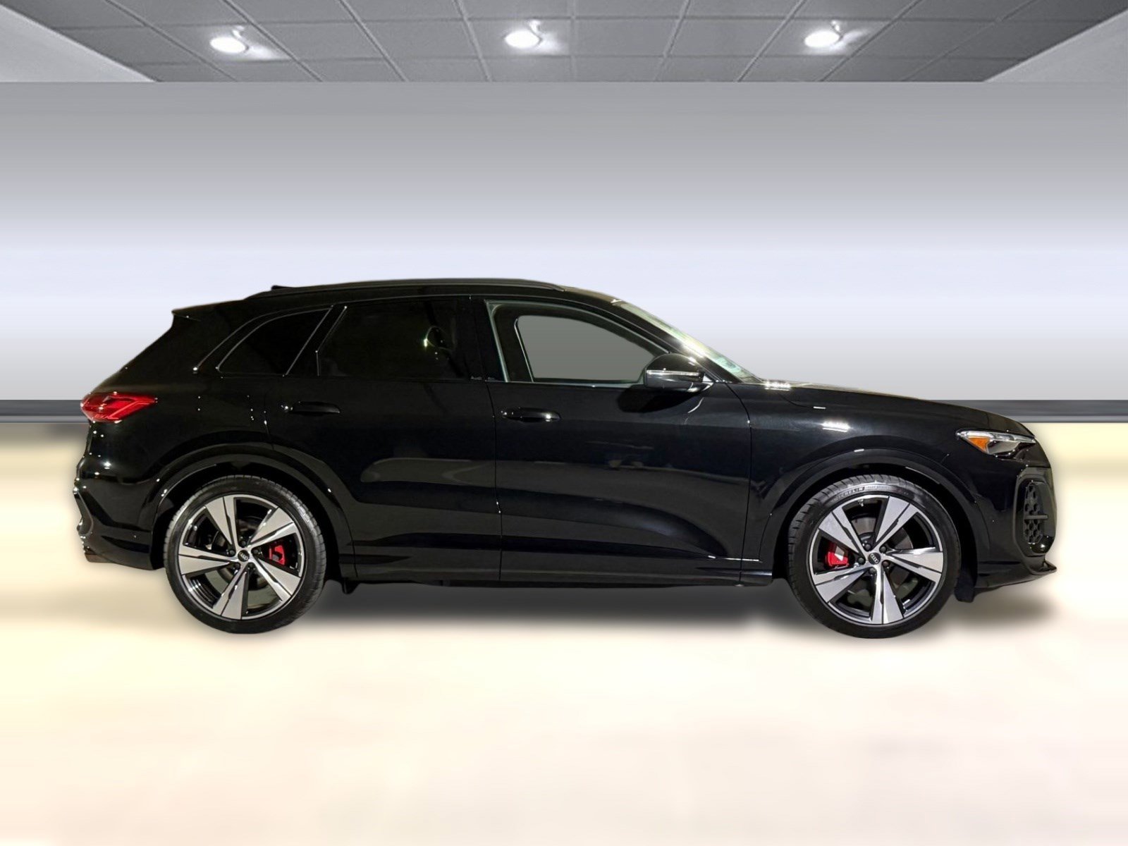 New 2025 Audi SQ5 Prestige AWD/4WD image 8