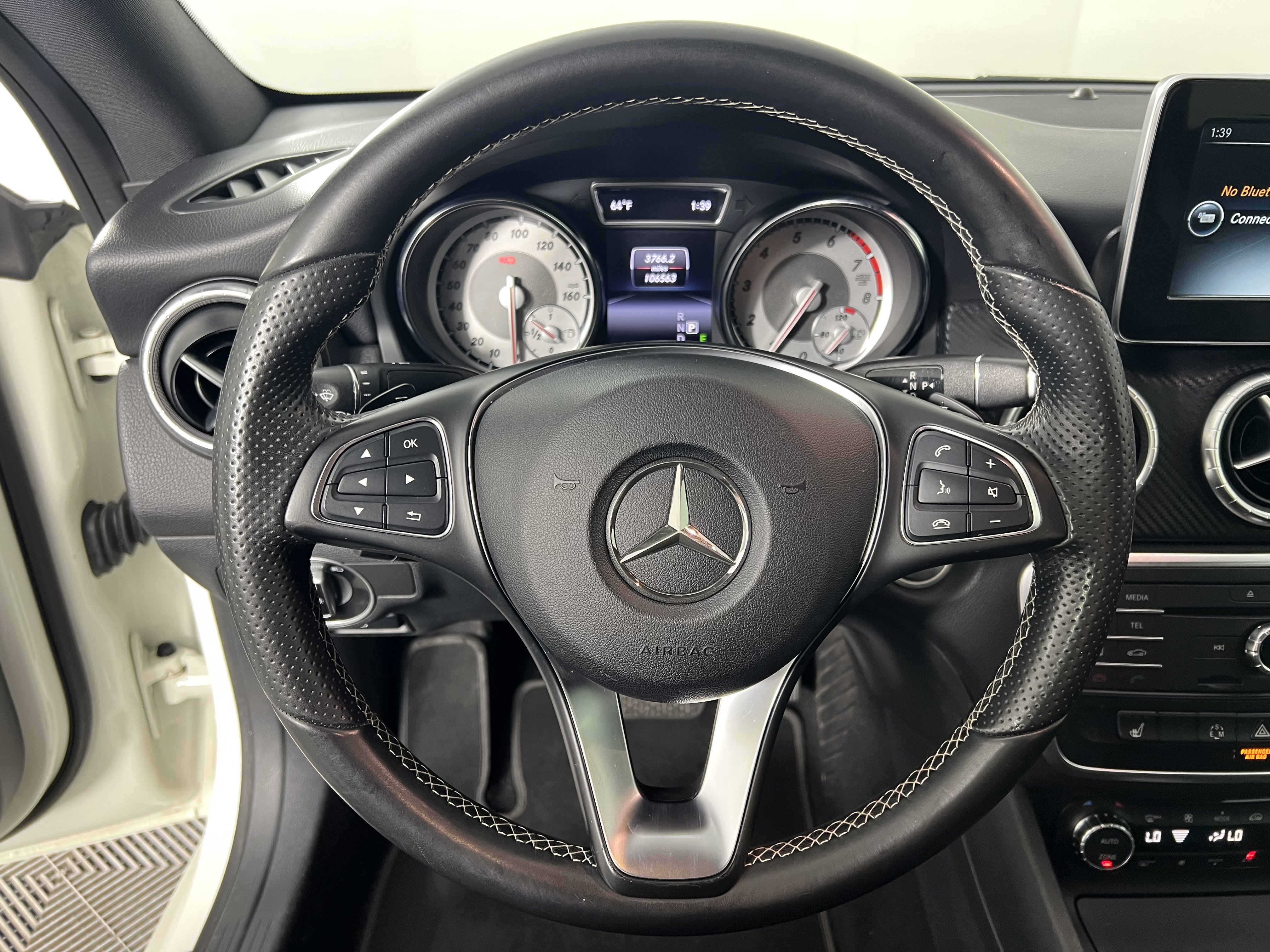 Used 2015 Mercedes-Benz CLA 250 4MATIC image 26