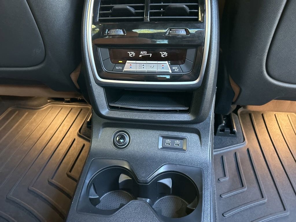 Used 2022 BMW X7 xDrive40i w/ M Sport Package image 30