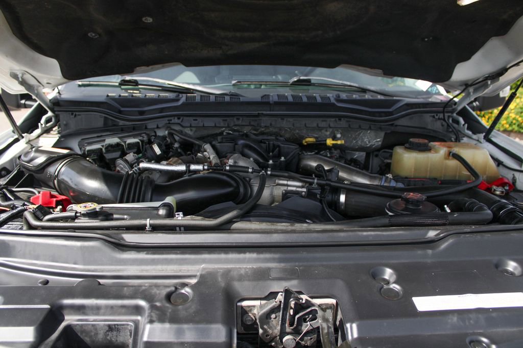 Used 2019 Ford F550 4x4 Crew Cab Super Duty image 15