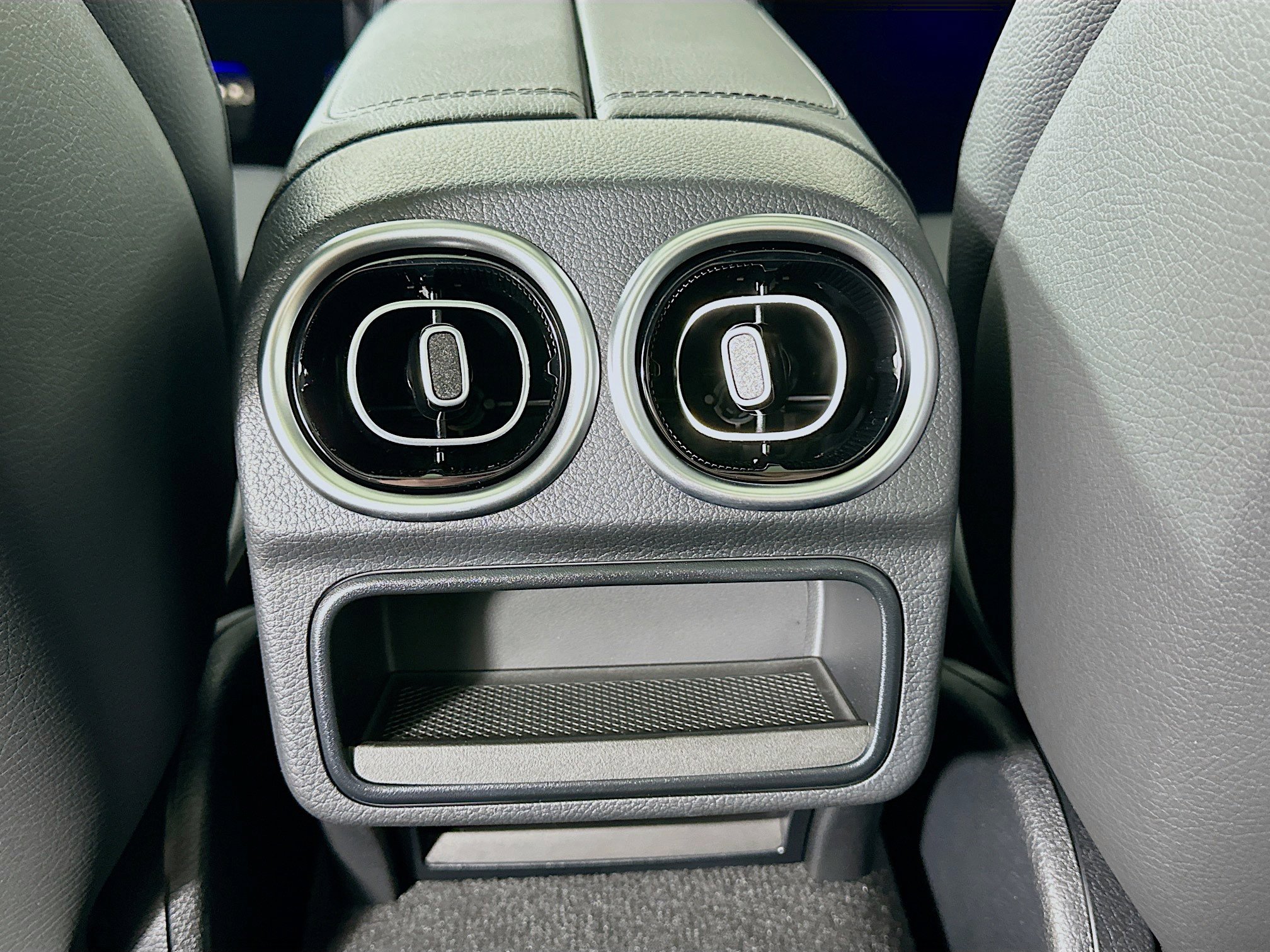 Certified 2025 Mercedes-Benz C 300 4MATIC Sedan image 33