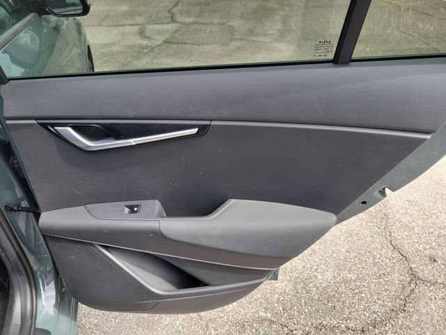 Used 2023 Kia Niro EX Touring FWD image 33