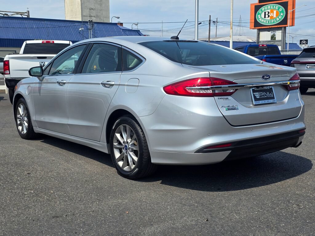 Used 2017 Ford Fusion Energi SE FWD image 8