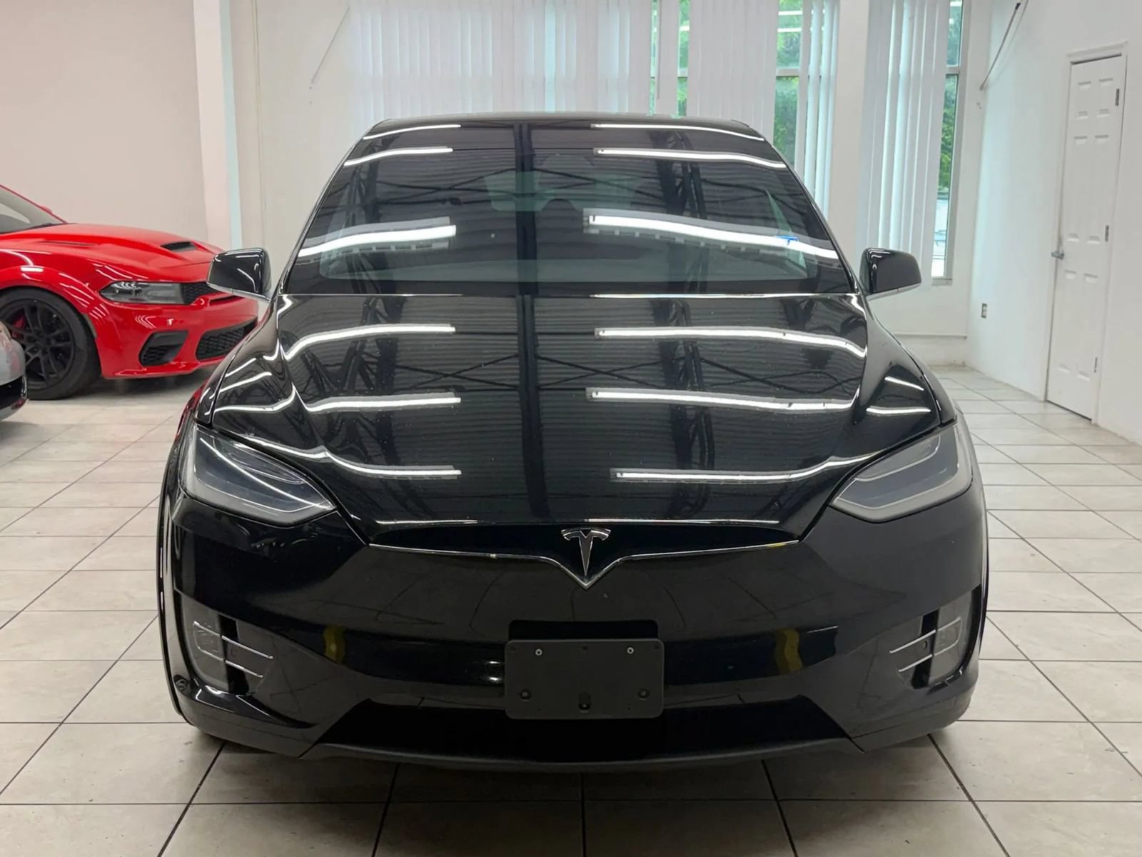 Used 2018 Tesla Model X 100D AWD/4WD image 2
