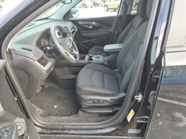 Used 2023 GMC Terrain SLE w/ Driver Convenience Package image 13