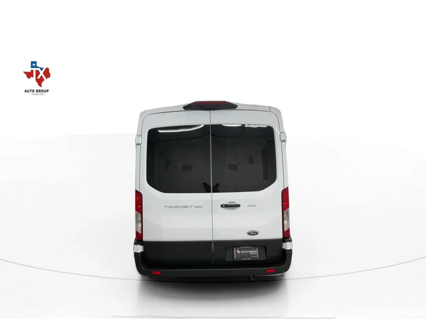 Used 2025 Ford Transit 350 XLT image 8