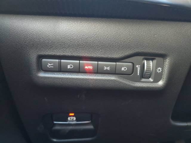 Used 2024 Jeep Wagoneer Launch Edition AWD/4WD image 12