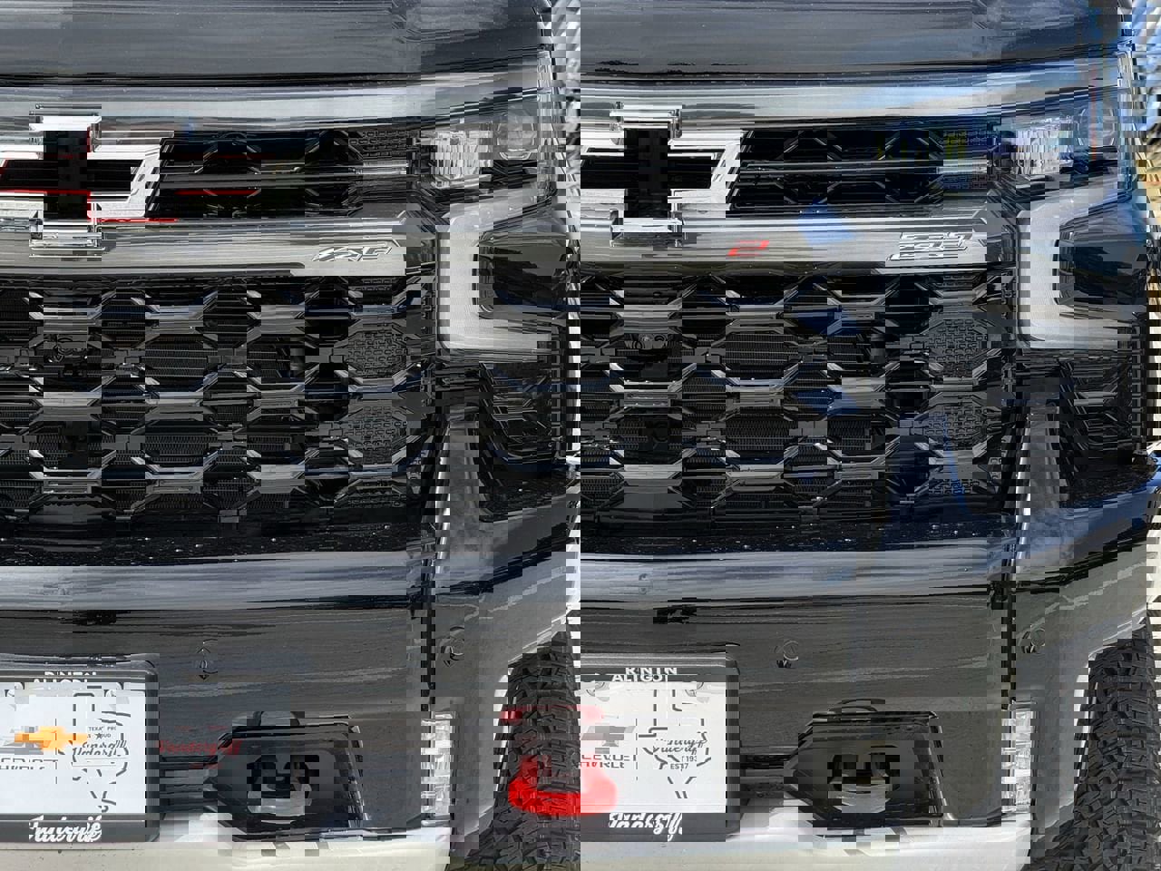 New 2026 Chevrolet Silverado 1500 ZR2 image 8