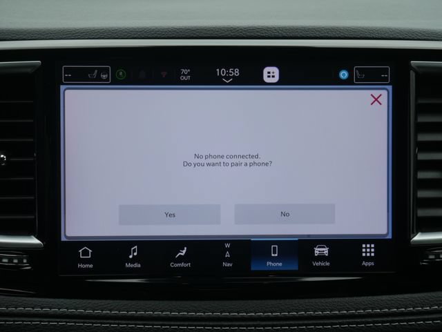 Used 2025 Chrysler Pacifica Limited w/ Trailer Tow Group FWD image 6