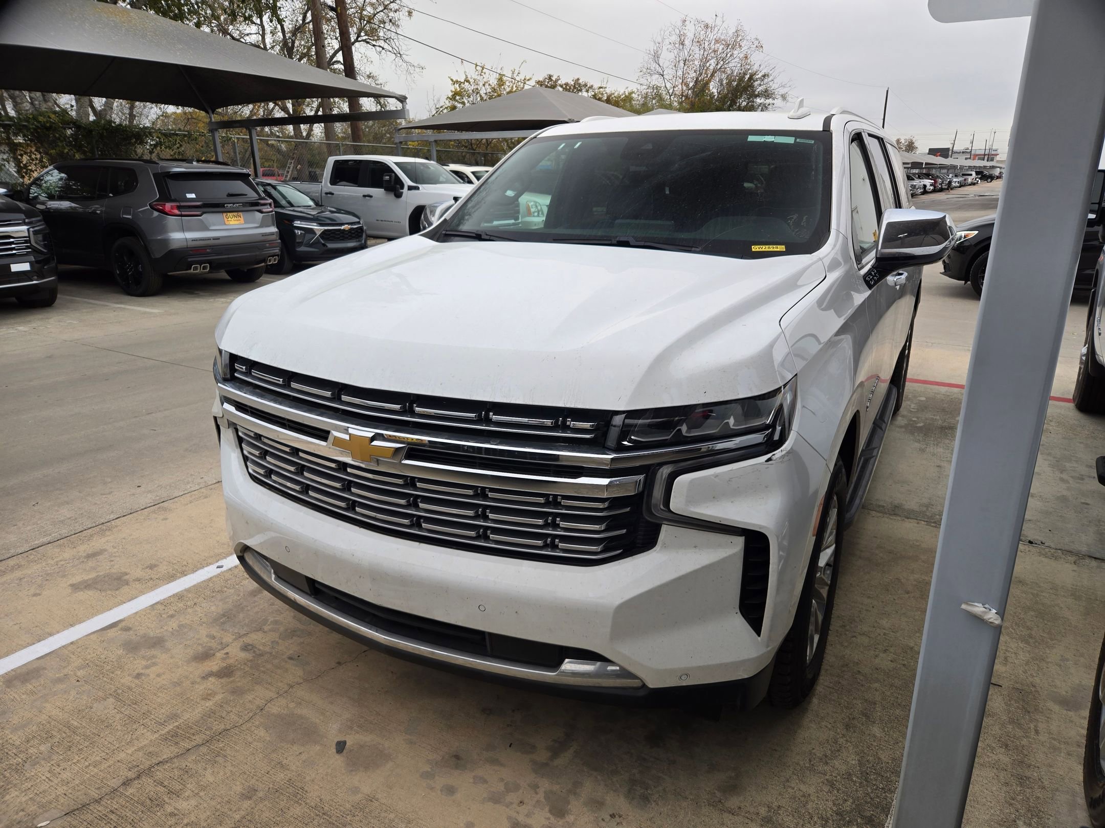 Certified 2023 Chevrolet Suburban Premier image 2