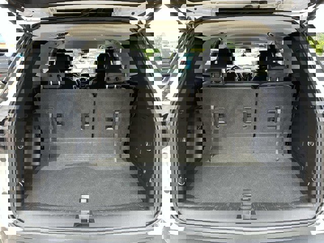 Used 2020 Chevrolet Traverse LT w/ Driver Confidence II Package image 15