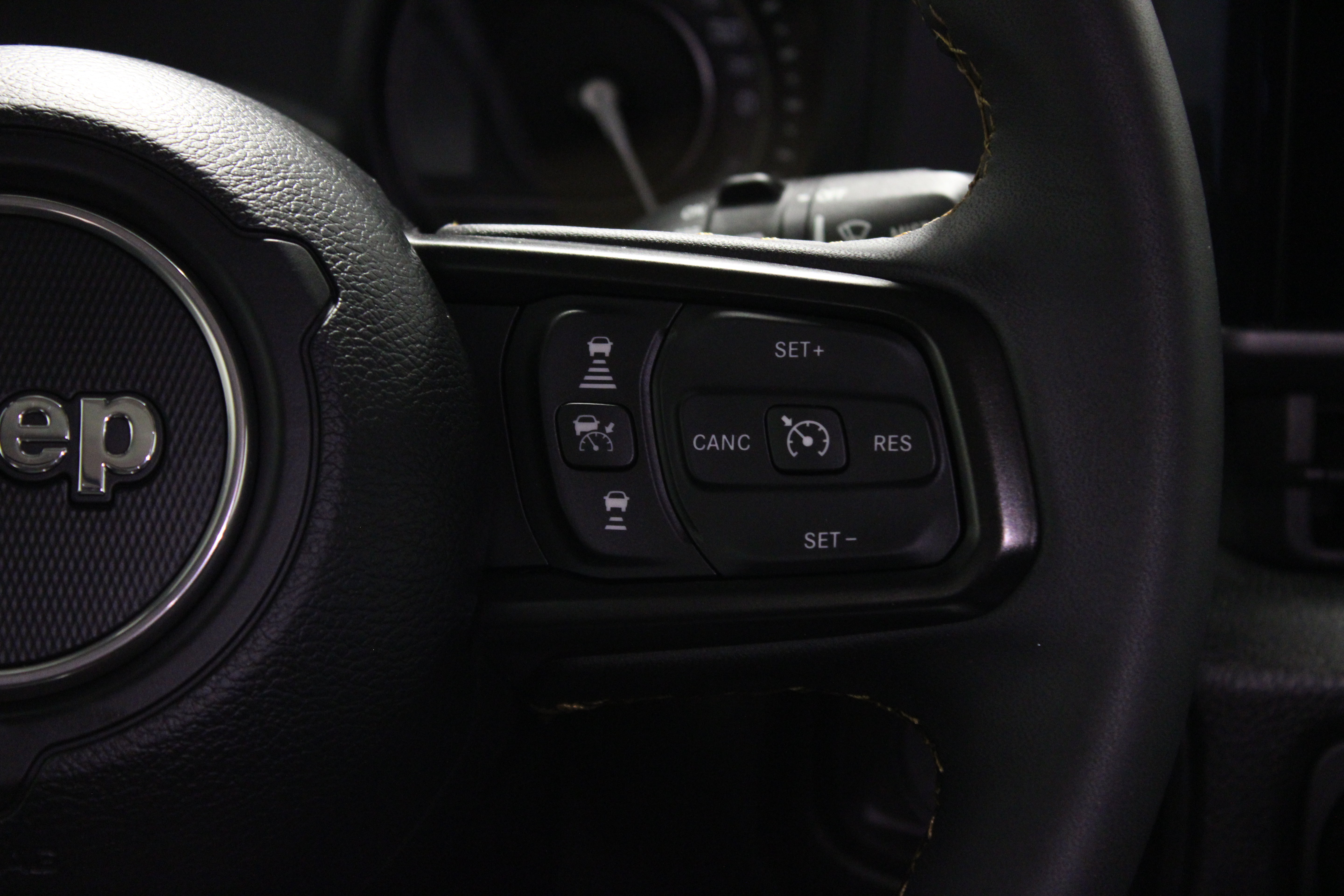 Used 2024 Jeep Wrangler Unlimited AWD/4WD image 22