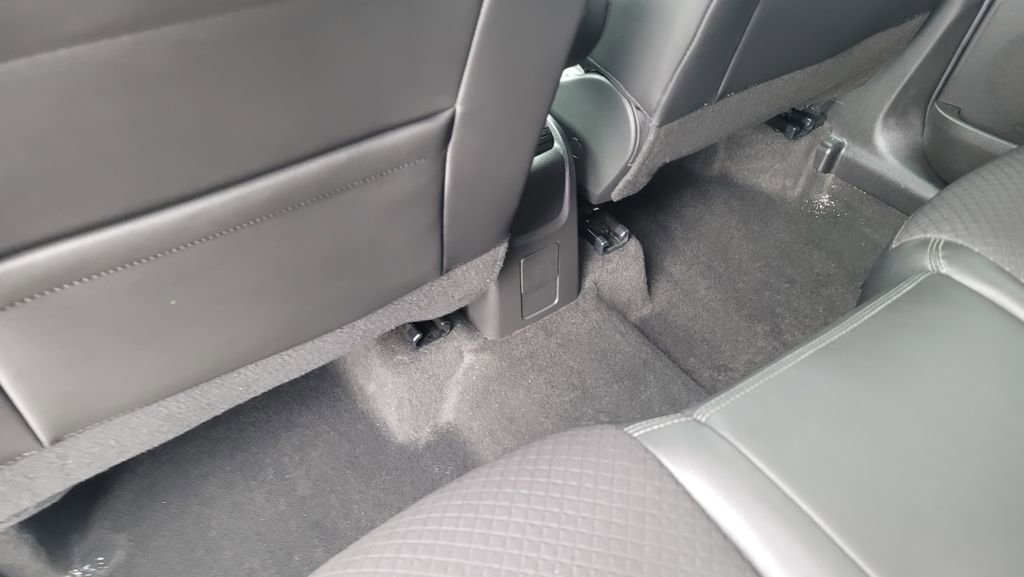 Used 2022 Buick Encore Preferred image 26