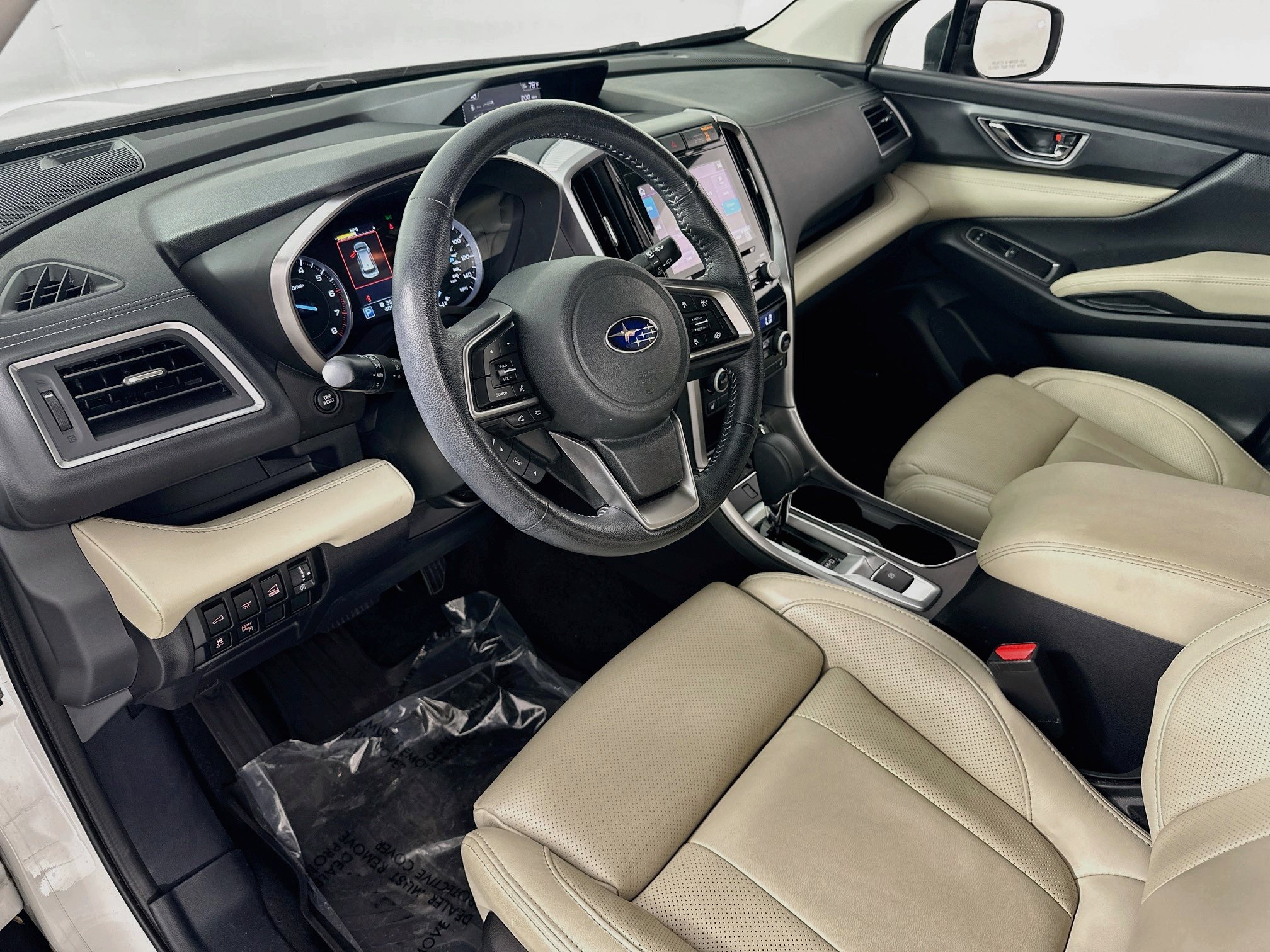 Used 2022 Subaru Ascent Limited w/ Technology Package AWD/4WD image 9