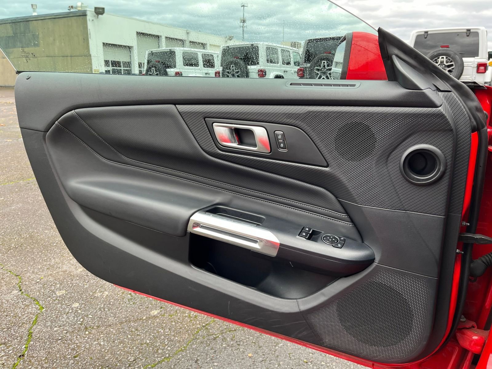 Used 2024 Ford Mustang Premium image 20