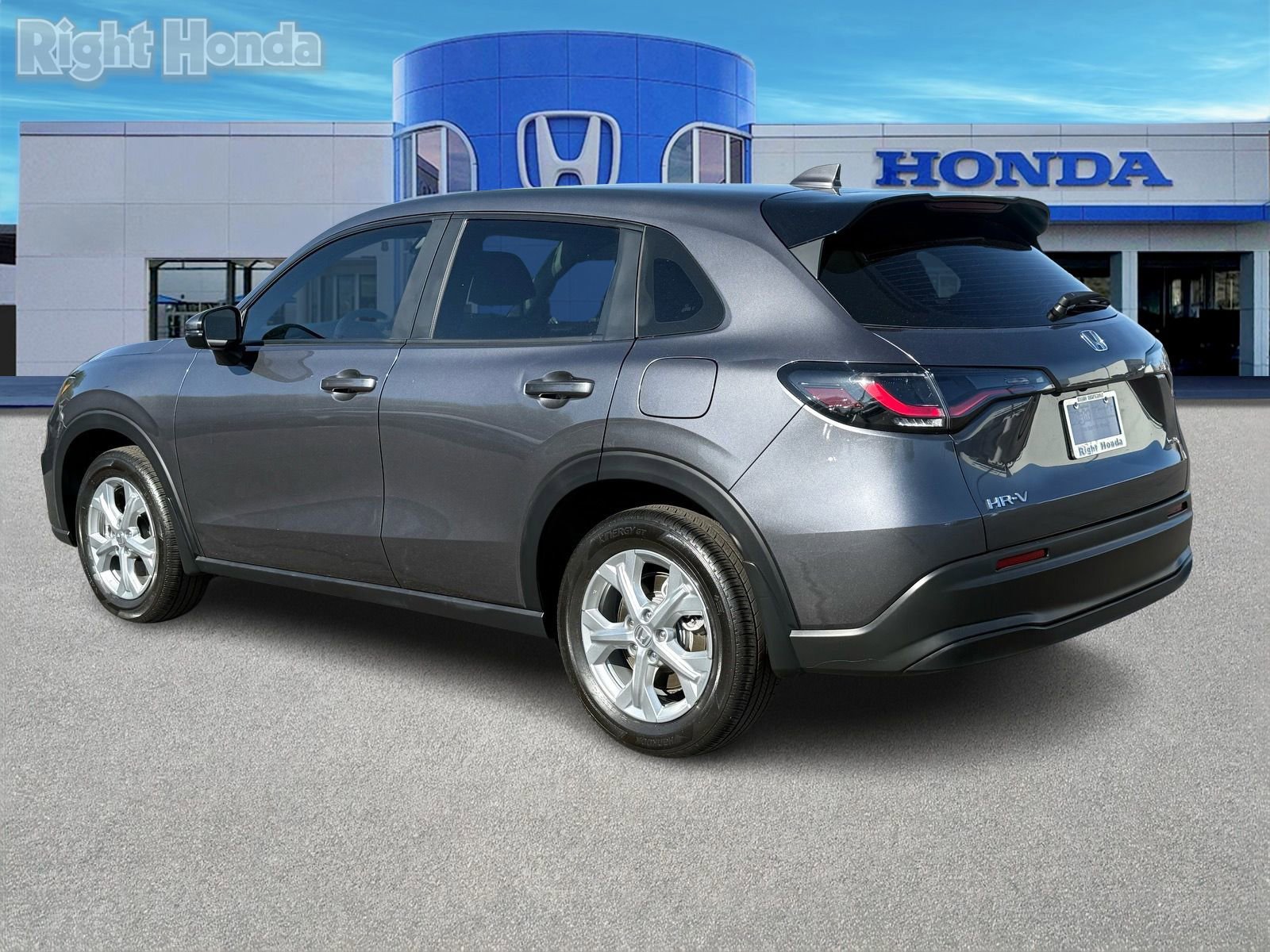 Used 2024 Honda HR-V LX image 5