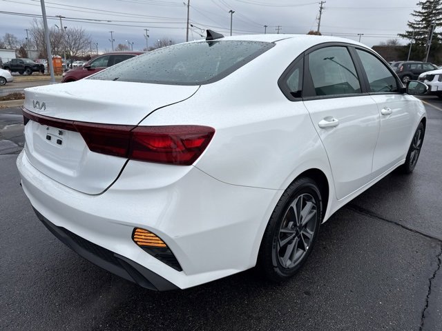 Used 2023 Kia Forte LXS image 7
