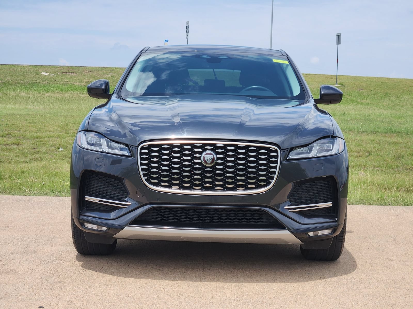 Used 2023 Jaguar F-PACE S AWD/4WD image 6