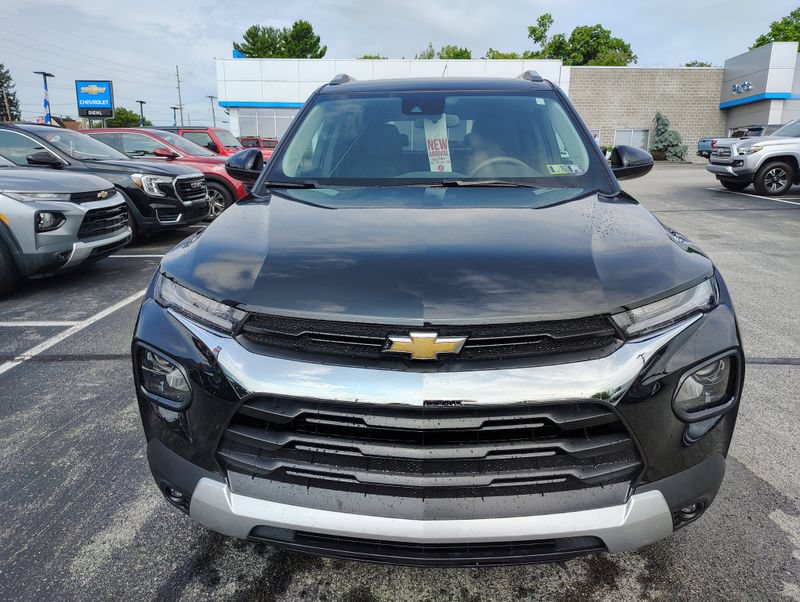 Certified 2023 Chevrolet TrailBlazer LT FWD image 2