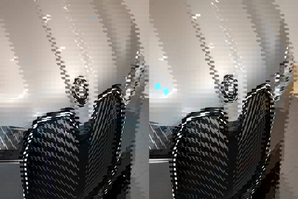 Used 2026 BMW iX xDrive60 w/ M Sport Package image 7